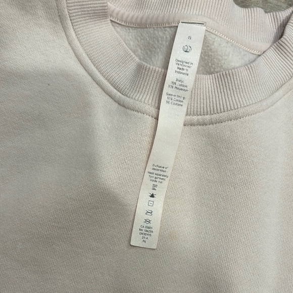 Lululemon Light Pink Cropped Sweatshirt with Lace-Up Sleeves Size 8 - Picture 5 of 7